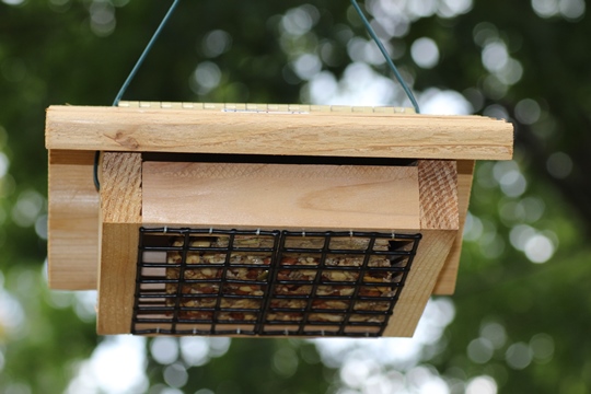 An upside down feeder